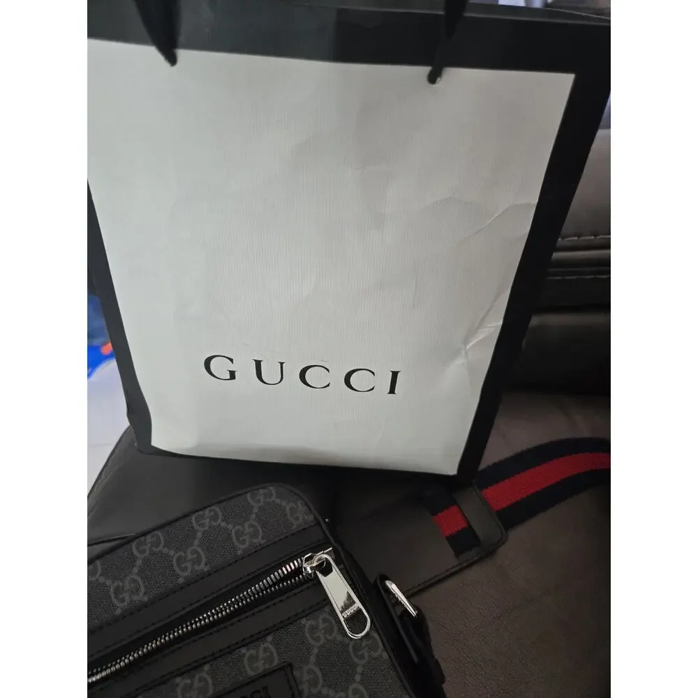 PRE-OWNED GUCCI BLACK GG SUPREME CANVAS MESSENGER BAG FOR MEN